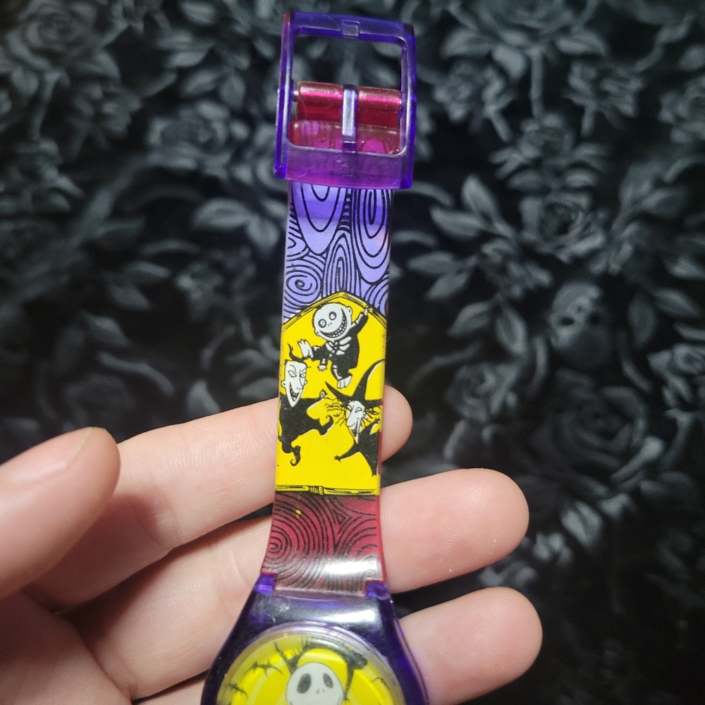 Plastic Watch Bundle - Picture 10 of 10